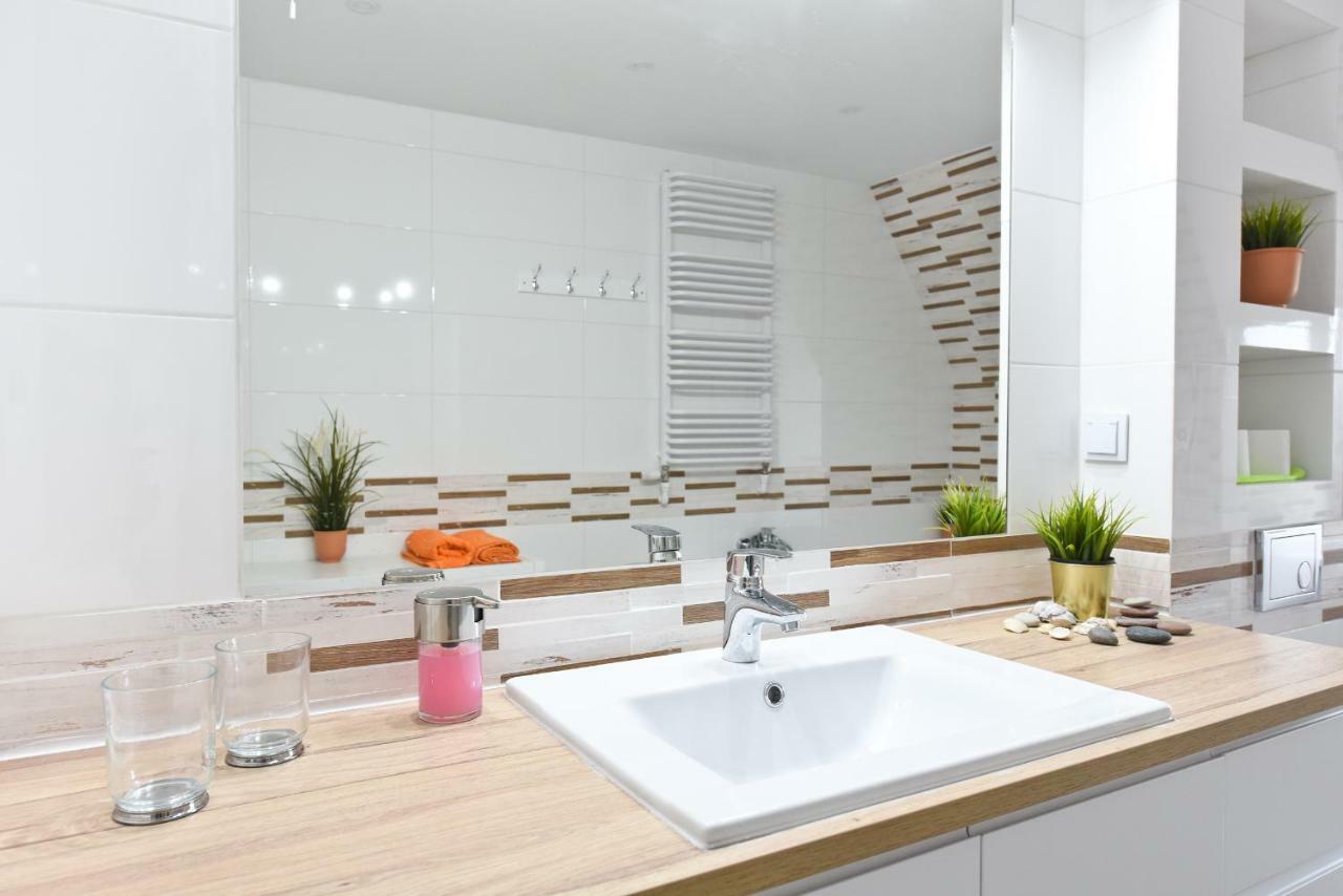 Apartament Centrum Z Miejscem Parkingowym Torun Ngoại thất bức ảnh